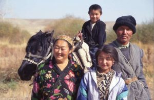 Ученые рассказали, почему рождается все больше европеоидных кыргызов.